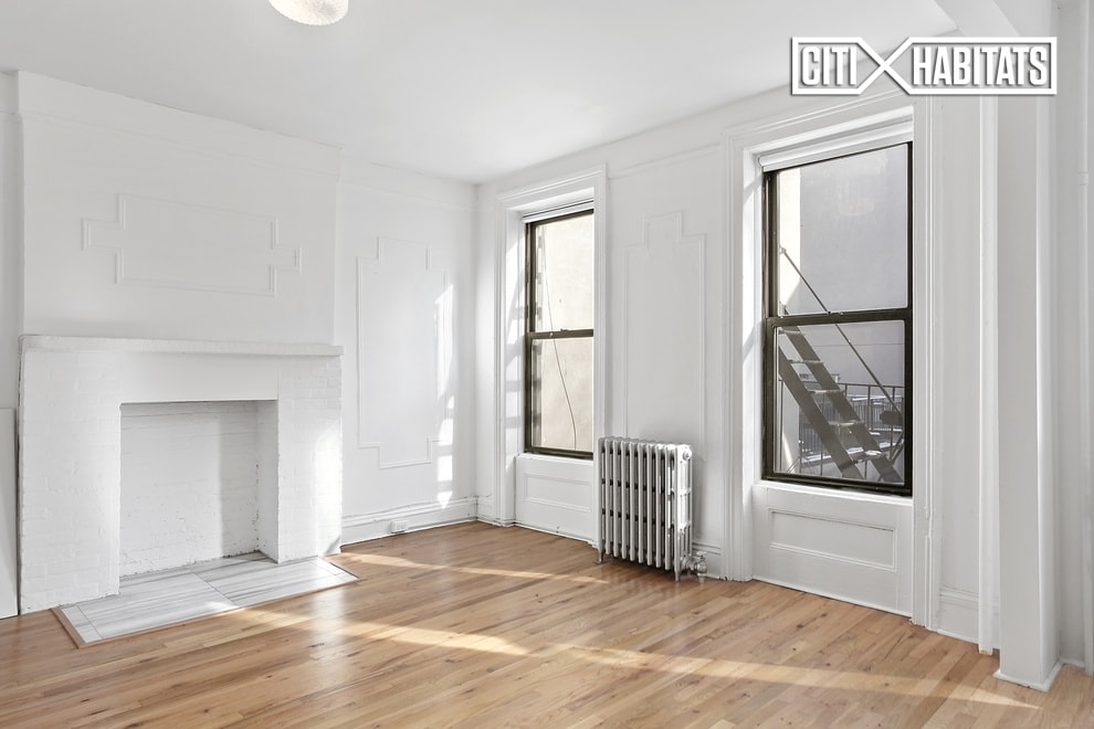 Building Photo - 605 Vanderbilt Ave