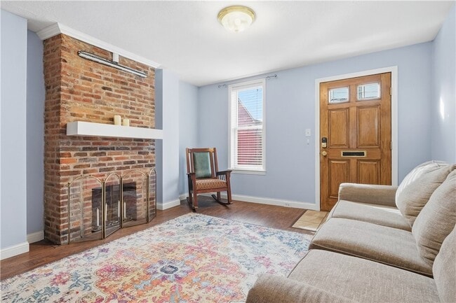 Foto del edificio - 1402 Sherman Ave