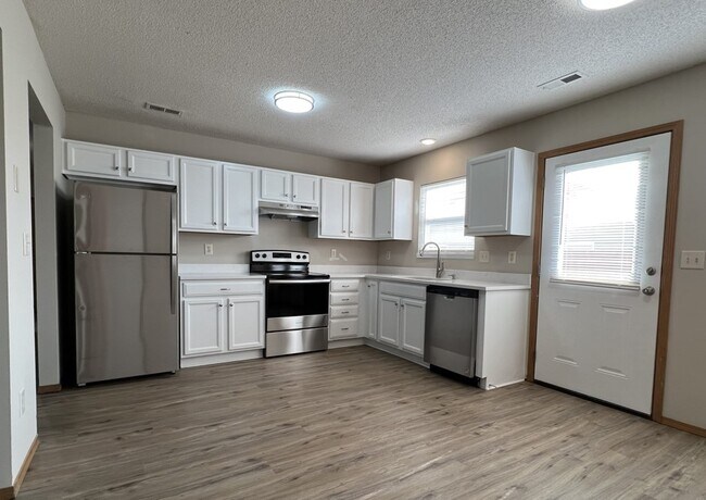 Foto del edificio - 2407 E Conquest St