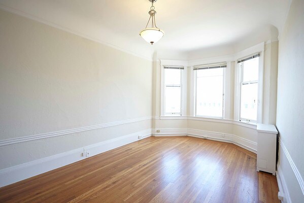 Primary Photo - 1401 Jones St