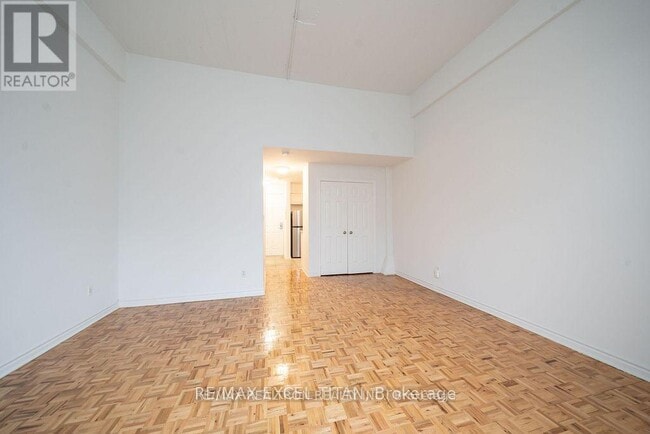 Building Photo - 1407 Dupont St