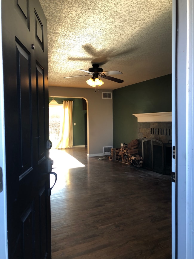 Building Photo - 7720 SE Harold St