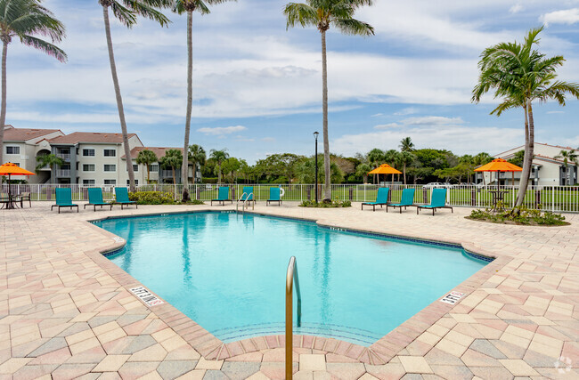 Swimming Pool - Waters Edge Delray