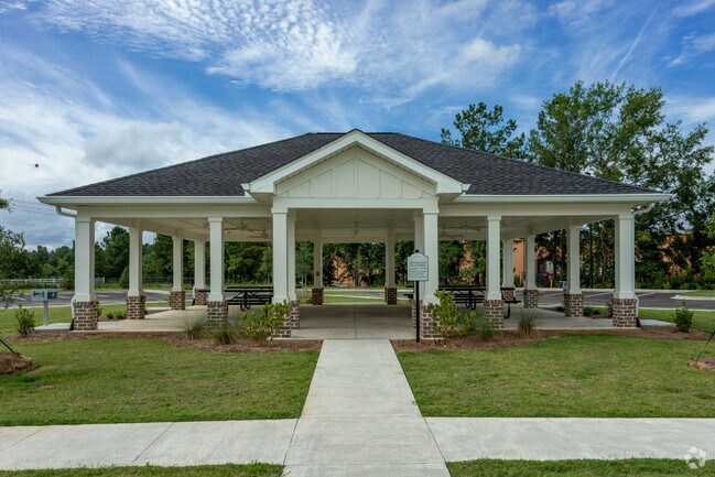 Estación de vías - Ways Station Senior Apartments