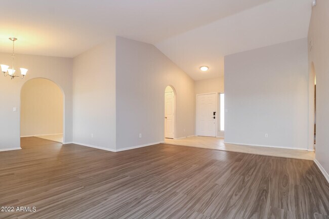 Building Photo - 8390 N 107th Ln
