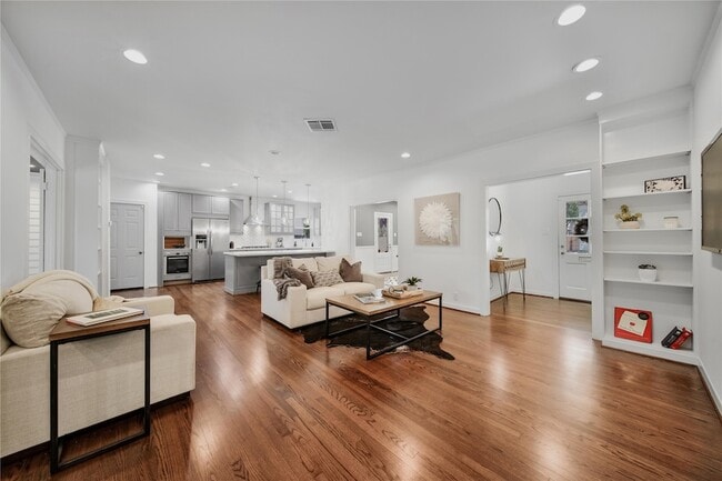 Building Photo - 2223 Dryden Rd