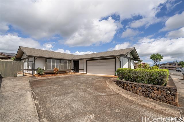 Building Photo - 95-1042-1042 Wekiu St