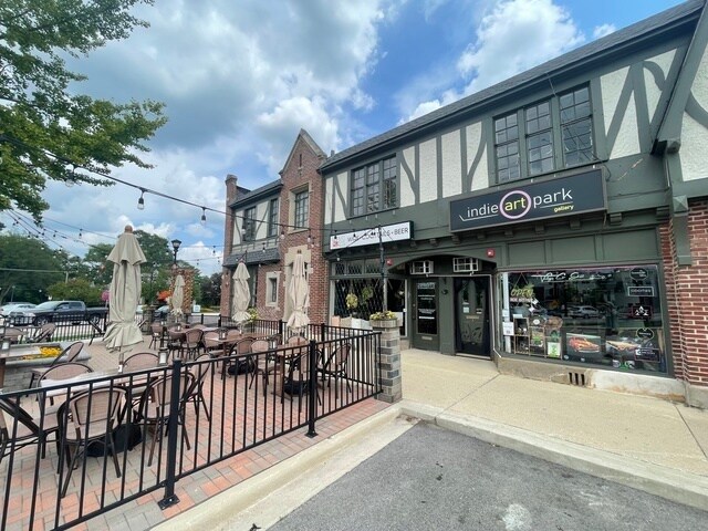 Primary Photo - 28W573 Stafford Pl