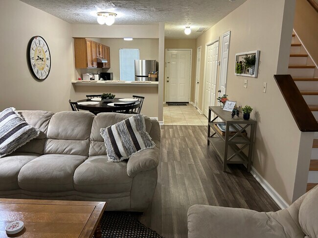 Foto del edificio - 1591 Springleaf Point SE