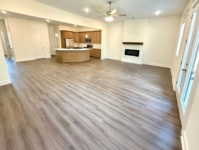Foto del edificio - Now Leasing a Brand New 3 bedroom 3 bath Townhome in Olive Branch