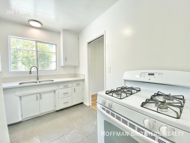 Foto del edificio - 1433 Hayworth Ave