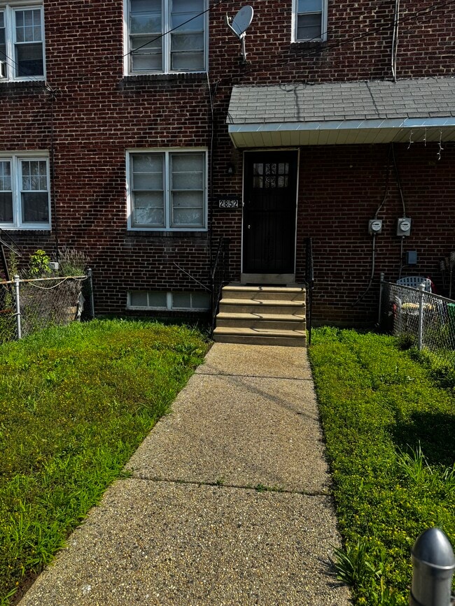 Building Photo - 2852 Cushing Rd