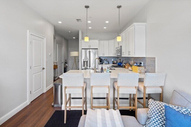 Foto del edificio - 171 W Broadway