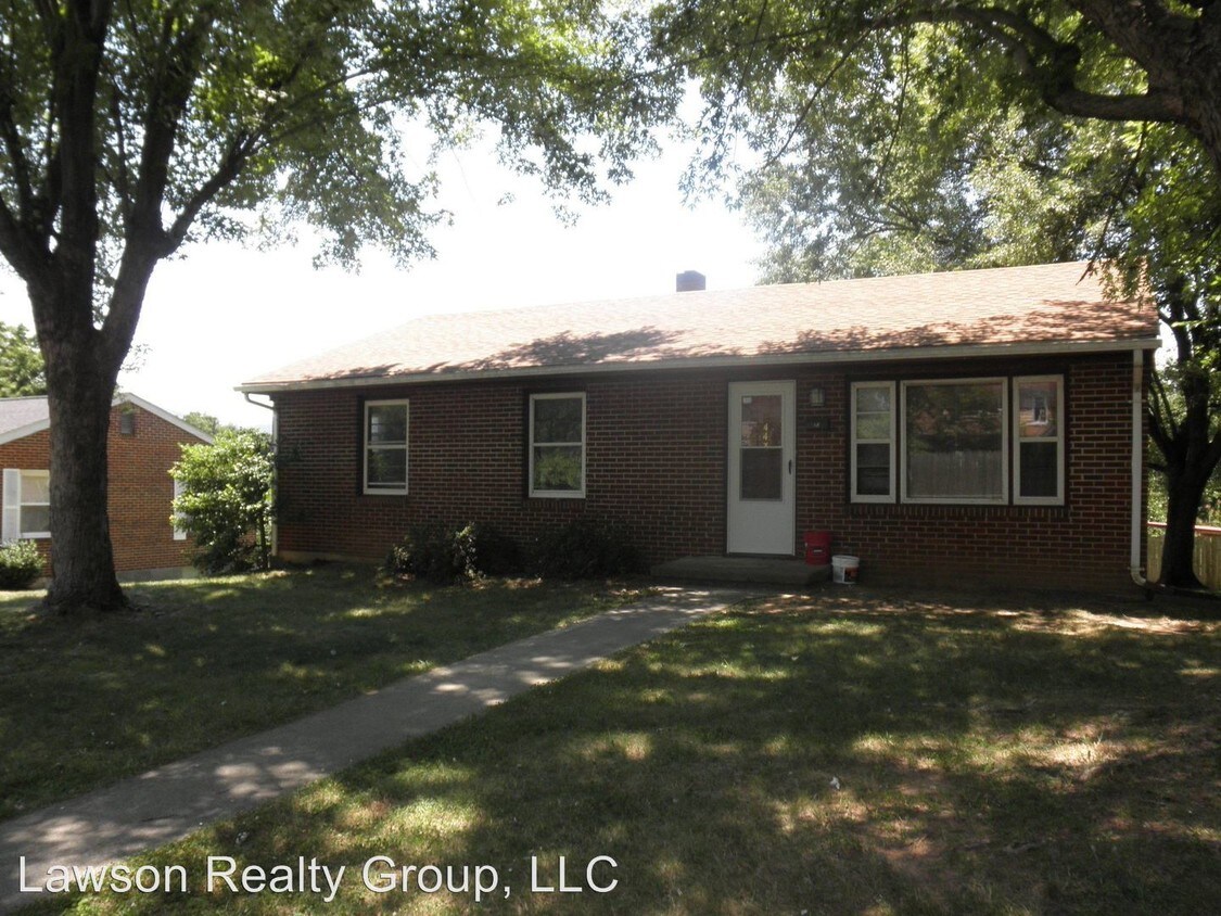 Primary Photo - 443 Red Ln