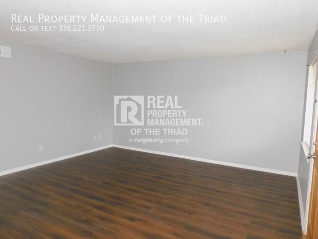 Foto del edificio - 3826 Country Club Rd
