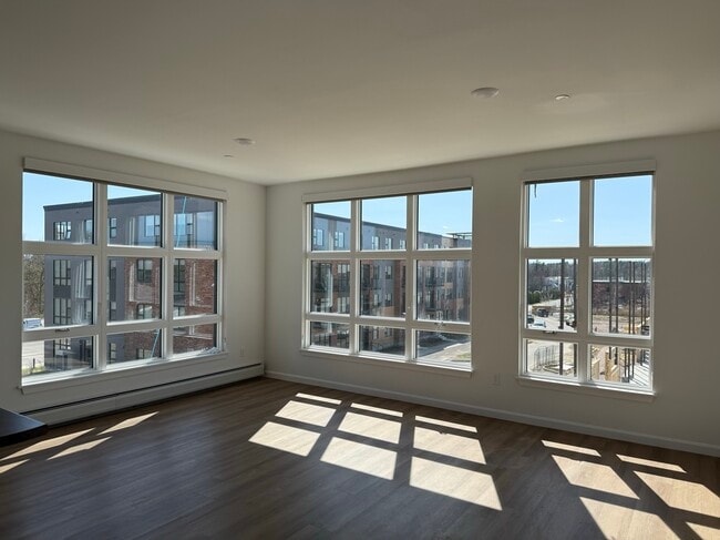 Building Photo - University Commons at Catamount Run