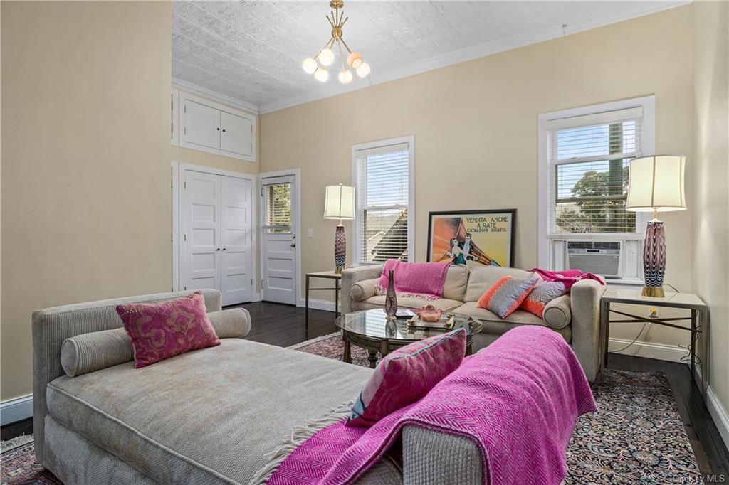 Foto principal - 461 Warburton Ave