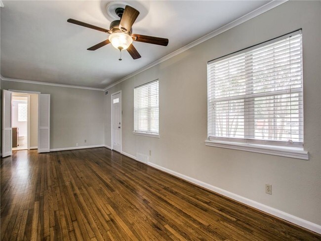 Foto del edificio - 3767 La Joya Dr