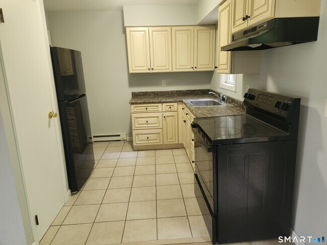 Foto del edificio - 1 Knollwood Dr