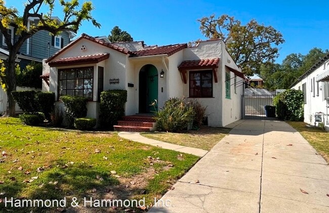Building Photo - 3 br, 2 bath House - 12349 La Maida St.
