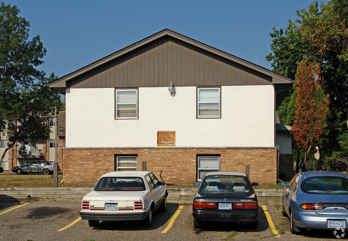 2500 County Road I, Mounds View, MN 55112 Apartments in Mounds View