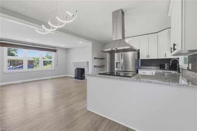 Foto del edificio - 3113 Woodlawn Dr