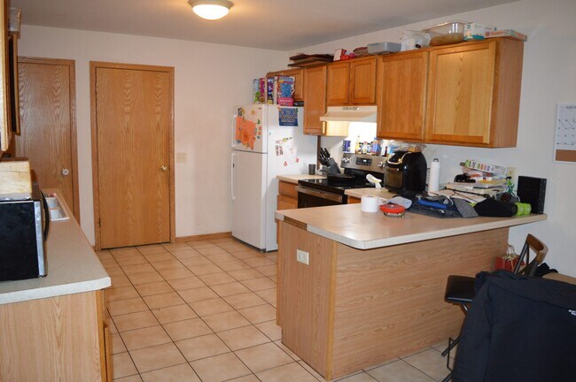 Foto del edificio - 1043 N Thompson Dr