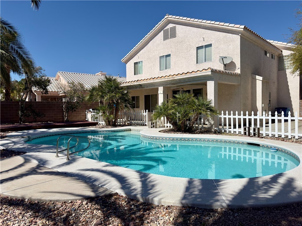 Foto principal - 8105 Riviera Beach Dr
