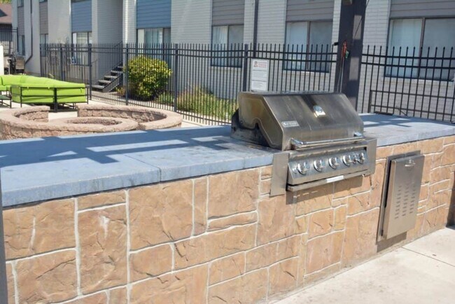 Foto del edificio - 555 N 500 E