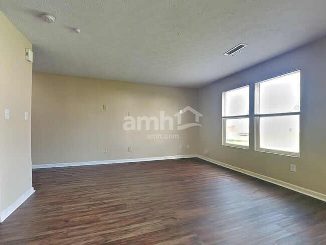 Foto del edificio - 4039 Tahoe Dr