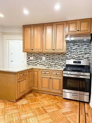 Building Photo - 469 53rd St