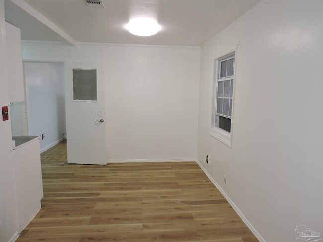 Foto del edificio - 146 Drew Cir