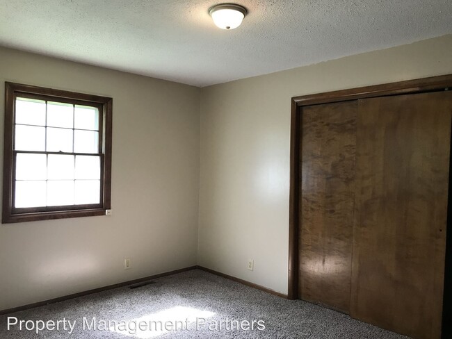 Building Photo - 4 br, 2 bath House - 605 N Andover Rd