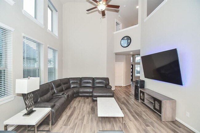 Foto del edificio - 31207 Birch Mills Dr