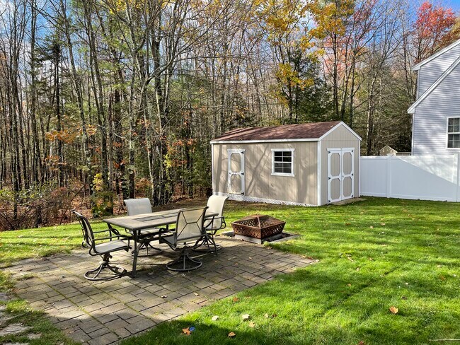Building Photo - 18 Deerfield Ct