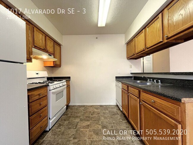 Foto del edificio - 1017 Alvarado Dr SE
