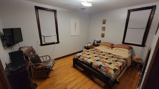 Foto del edificio - 2938 N Bremen St