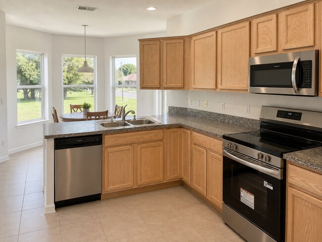 Building Photo - 13315 Golf Ridge Pl