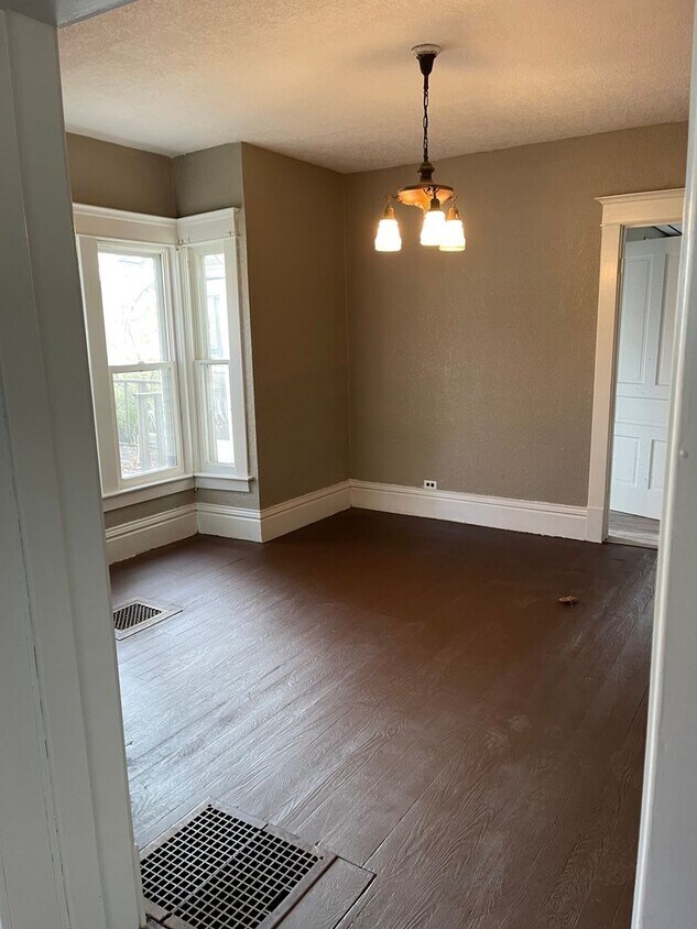Foto principal - 4BD/1BA HOME!
