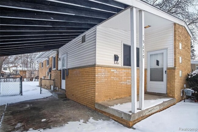 Building Photo - 15230 Marlow St