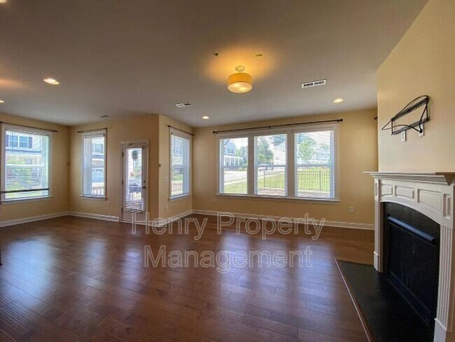 Building Photo - 2280 Chattering Lory Ln