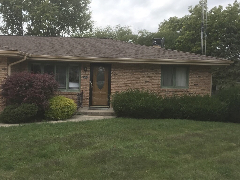 Primary Photo - 510-512 Elm Street Duplex