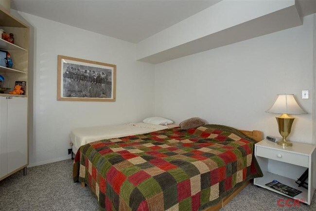 Building Photo - 1730 Laguna Dr