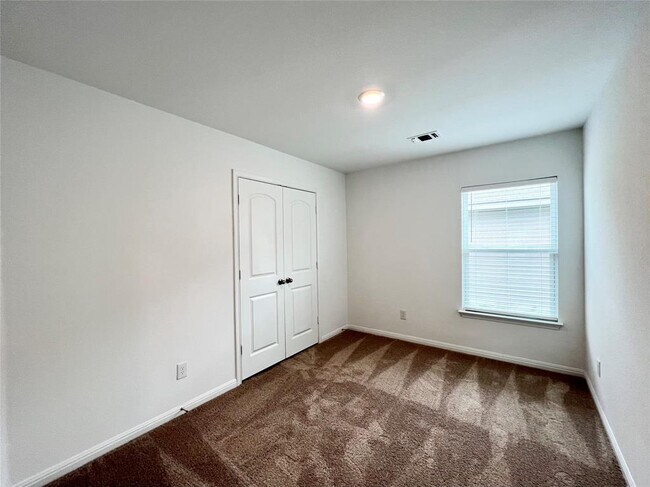 Foto del edificio - 129 Dupont Pass