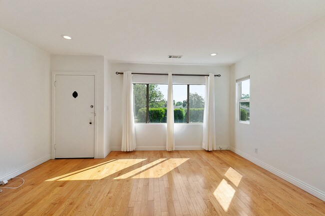 Foto del edificio - 245 S Lamer St