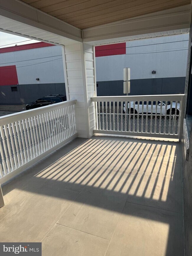 Building Photo - 1945 W Airdrie St