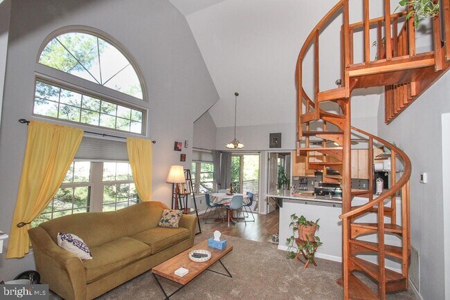 Foto del edificio - 310 Foxcroft Cir