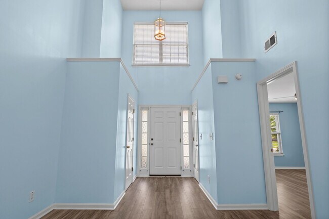 Foto del edificio - 1096 Harvester Cir