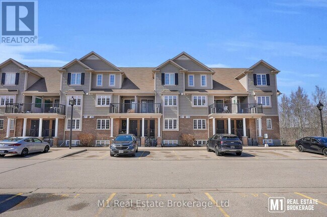 Building Photo - 15 Carere Crescent