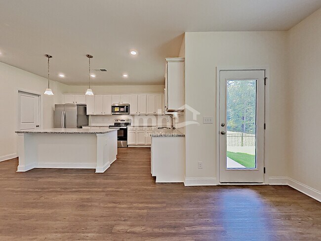 Building Photo - 143 Willowbrook Dr